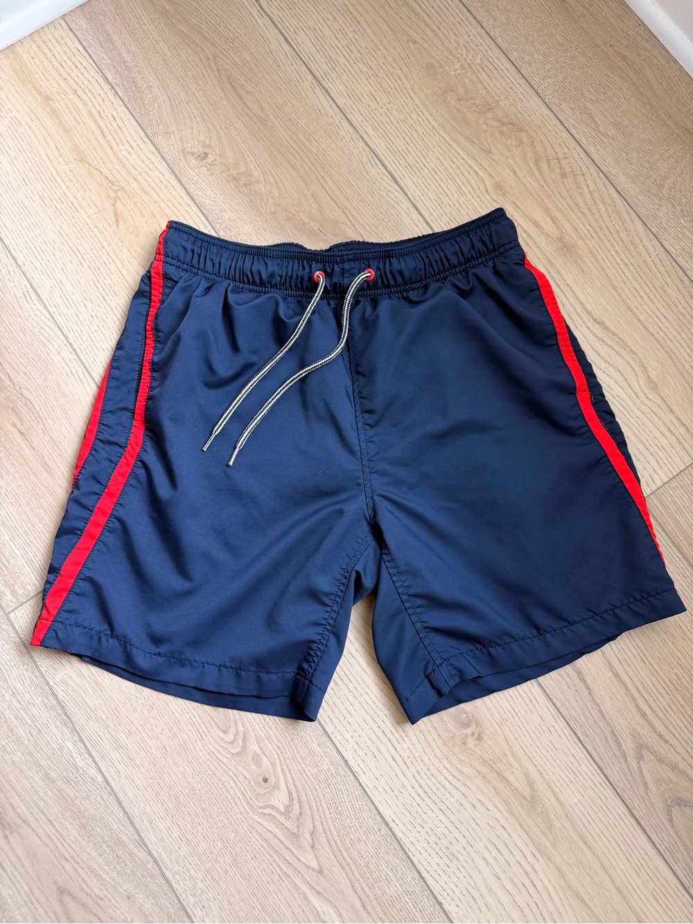 Speedo Men’s Navy Swim Shorts with Pockets and Inner Mesh Lining